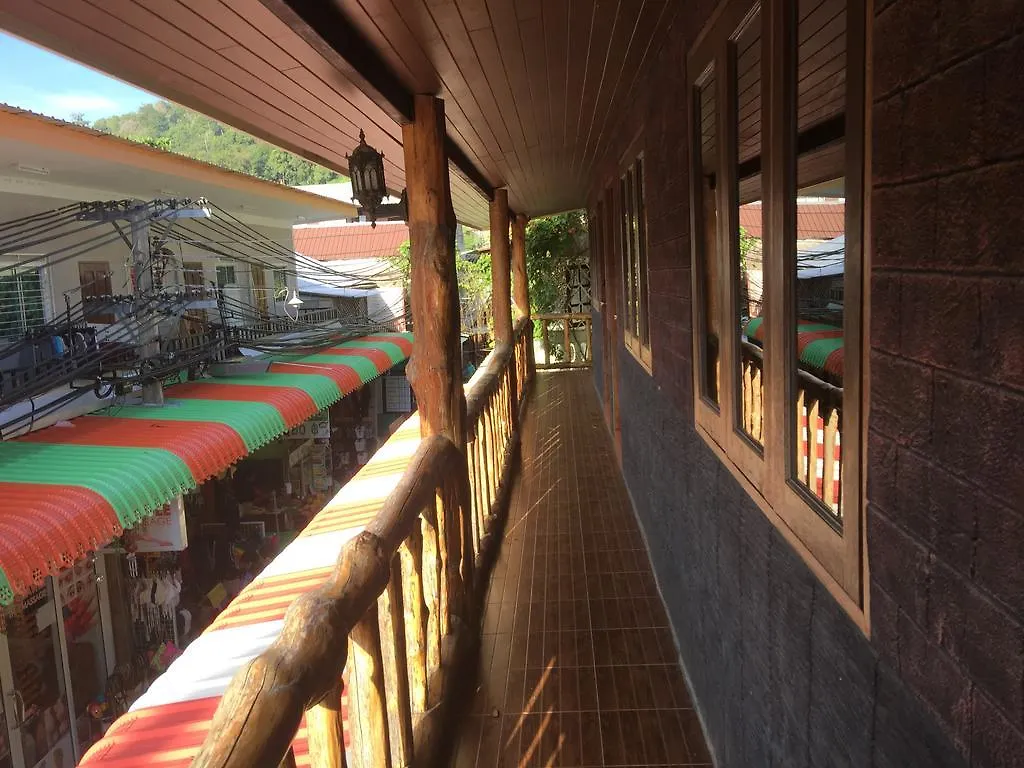 J.T. House Hotel Phi Phi 2*,